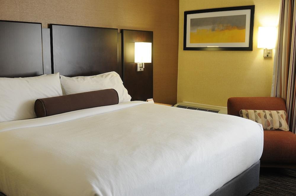 Holiday Inn Dublin - Pleasanton By Ihg Екстер'єр фото
